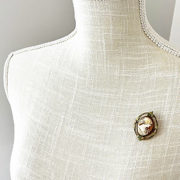 Victorian 19th Century Cameo Carved Shell Brooch & Pendant - Picture 4 of 9